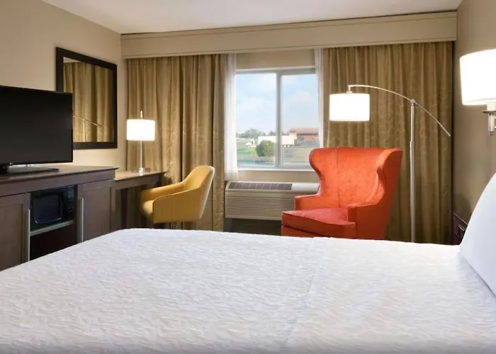Hotel Summit